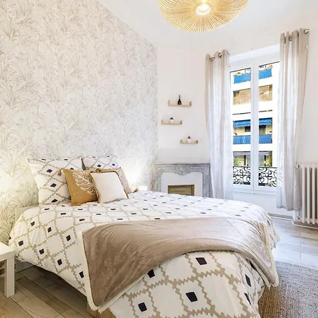 Appartement 36 Stalngrad - Spacieux - Le Port - 6 Pers Nice